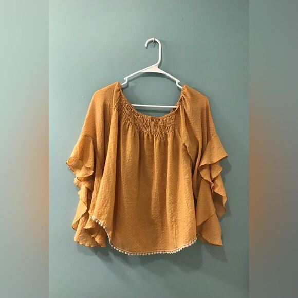 NWOT … SUPER Sassy “Size: S” Peasant Top - Picture 1 of 4
